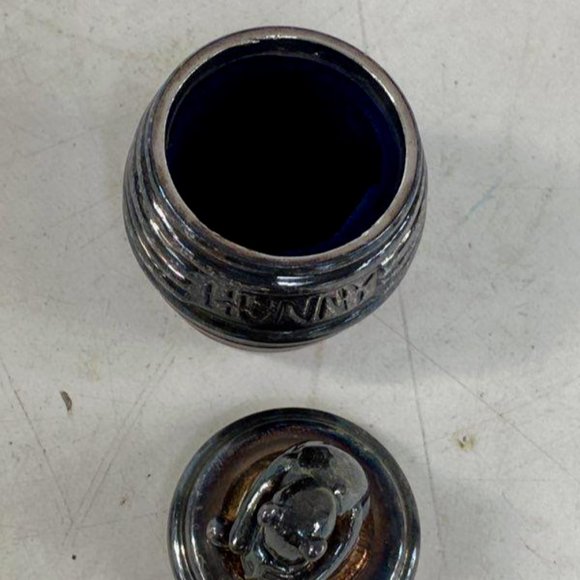 Disney Lunt Tarnish-Resistant Black Winnie the Pooh Honey Pot Trinket Box - Picture 4 of 7